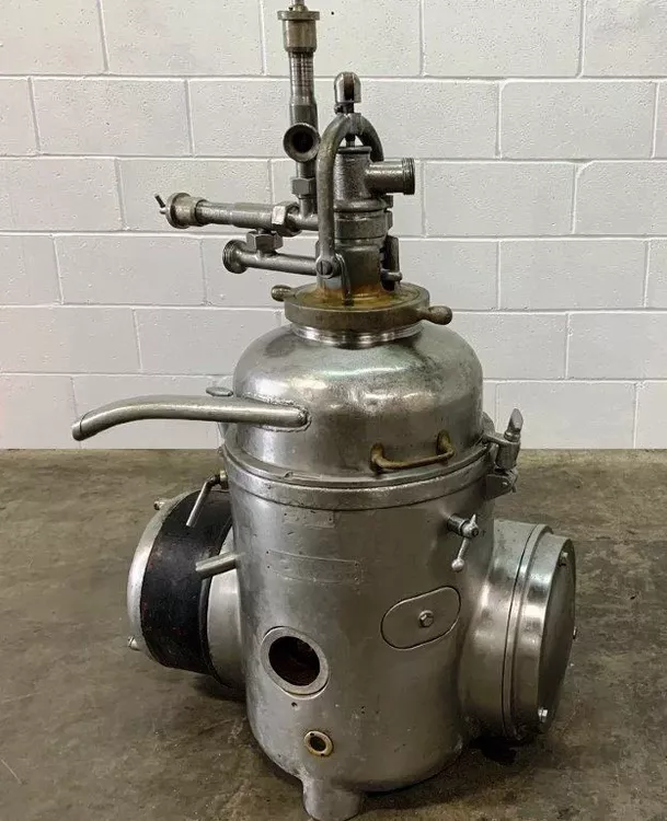 Westfalia MP2004  Cold or warm milk separator