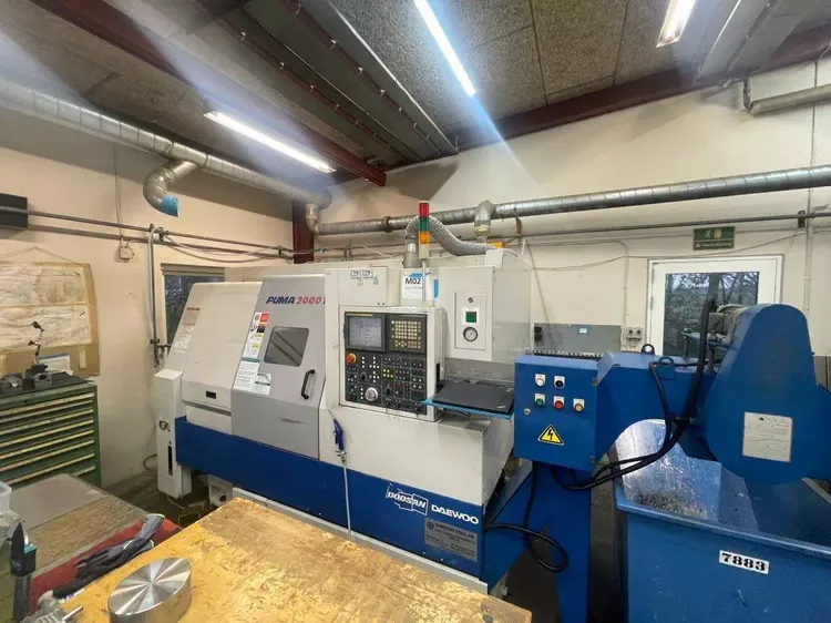 Doosan Fanuc 18i-TB 4000 rpm PUMA 2000 Y 2 Axis