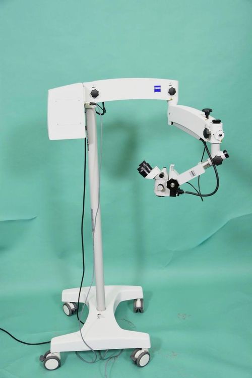 ZEISS OPMI 1 FR Pro Surgical Microscope