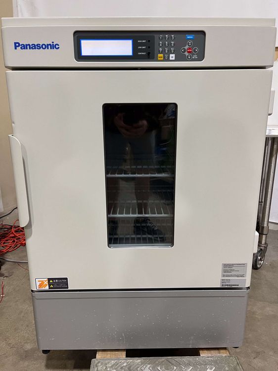 Panasonic MIR-154-PA Cooled Incubator