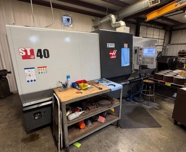 Haas Haas CNC control 2400 RPM ST-40  2 Axis
