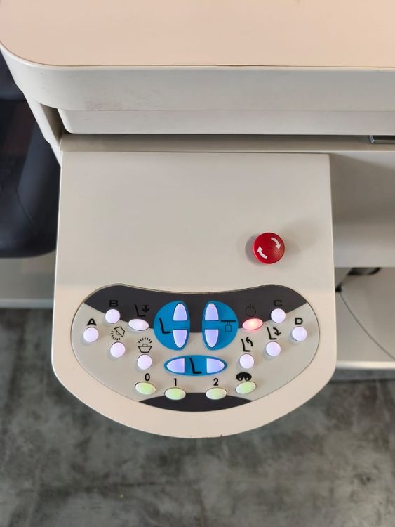 Nidek OT-5200 right-handed ophthalmic unit