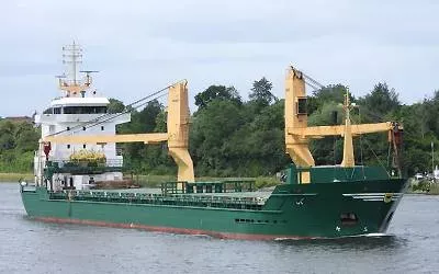 Geared Tweendecker cargo vessel DWAT 7707 on 7,17 m draft