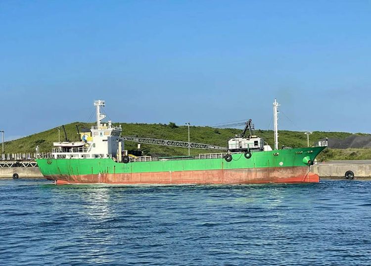 Tokuoka Shipbuilding ABT 1300DWT SAND CARRIER