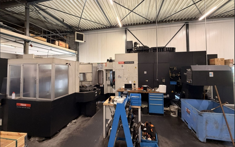 Mazak VARIAXIS 730-5X + PMC  5 Axis