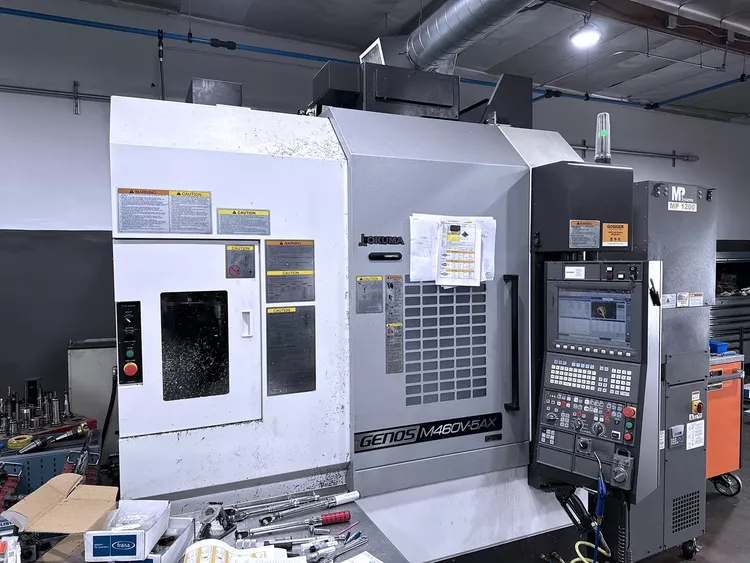 Okuma OKUMA OSP-P300MA-H 15000 rpm GENOS M460V-5AX 5 Axis