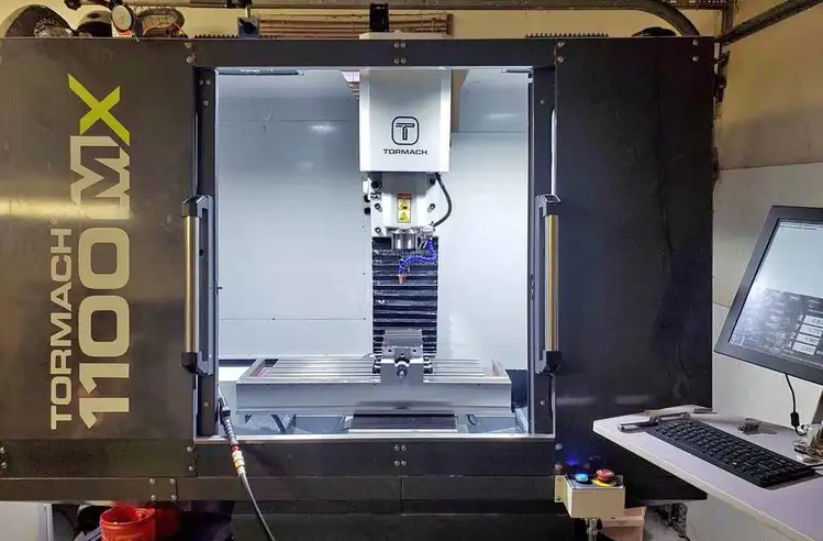 TORMACH  1100MX 3 Axis