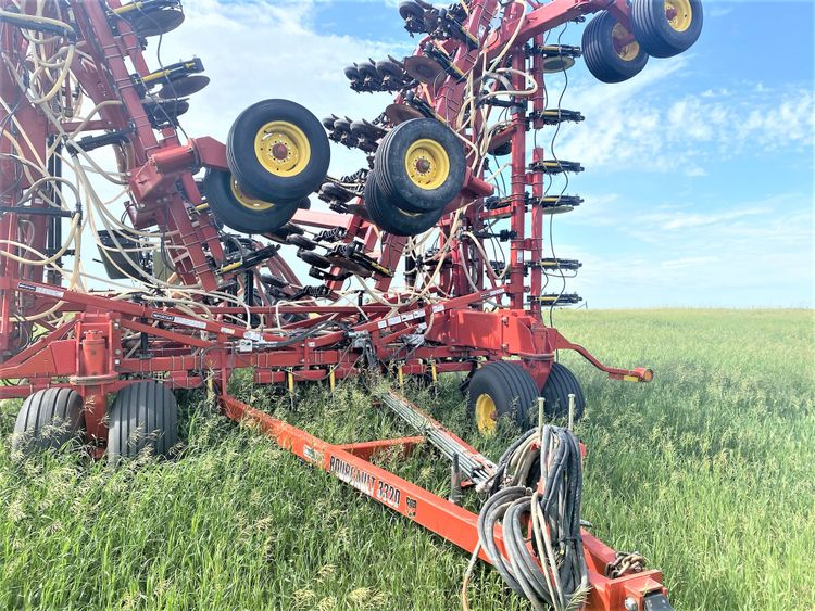 Bourgault 3320-76 Air Drills and Seeders