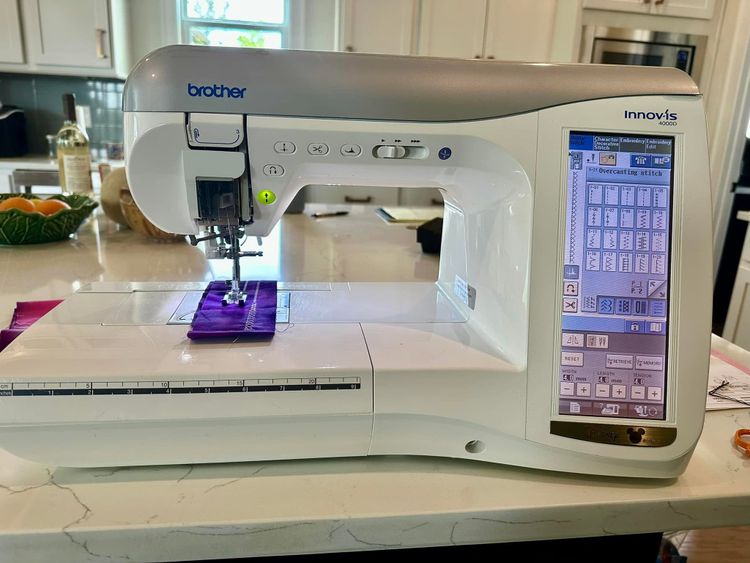 Brother Innovis 4000D Sewing Brother Innovis 4000D Sewing and Embroidery machine "Disney for sale