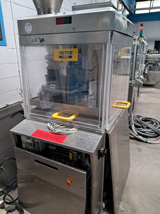 Fette P1200 Tablet press