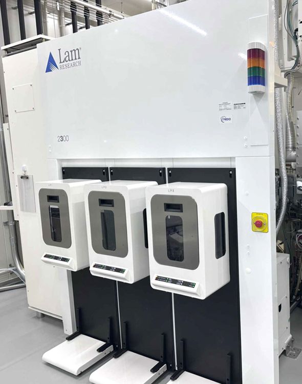 LAM 2300 3 Chambers Etch System