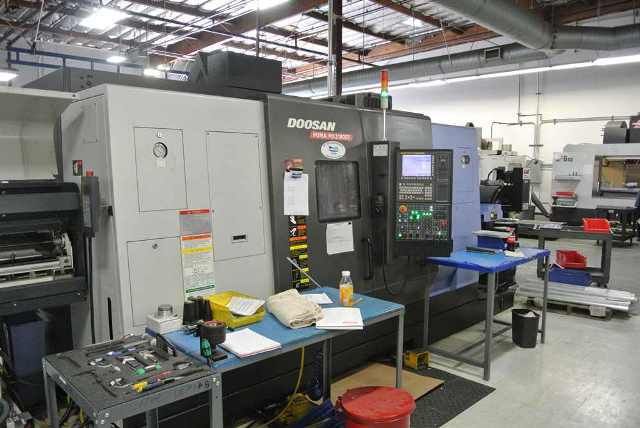 Doosan FANUC 31i 5,000 RPM PUMA MX2100 ST 4 Axis