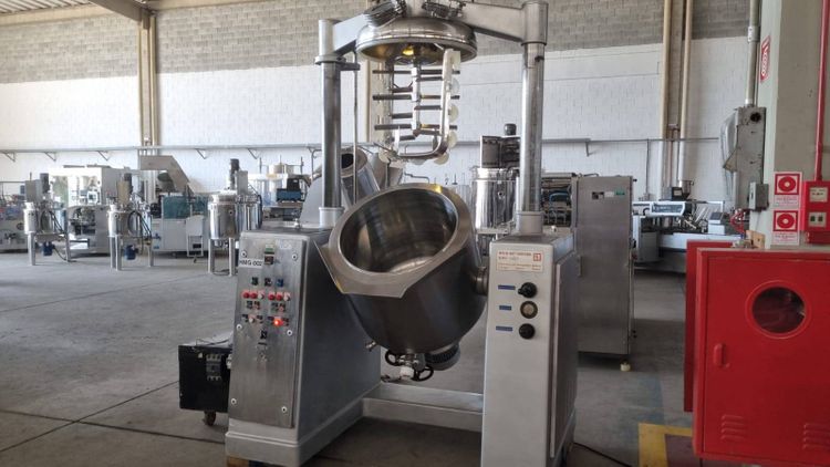 Molto-Mat vacuum Emulsifier reactor