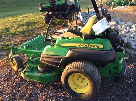 John Deere Z920A Zero-Turn Mowers