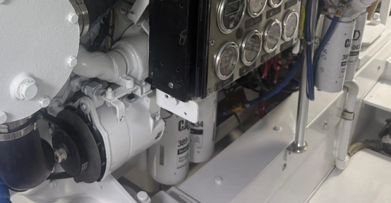 CAT 3412 Marine Propulsion Engine 1350