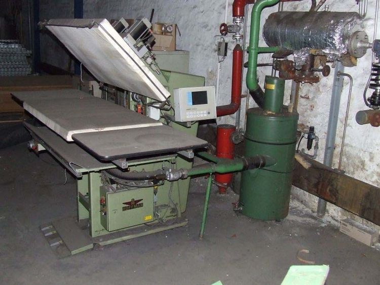 Hoffmann Ironing Tester to test the shrinkage of the fabrics by steaming and cooling