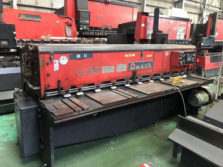 Amada M2545