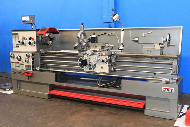 Jet Engine Lathe 1,800 RPM GH1880ZX