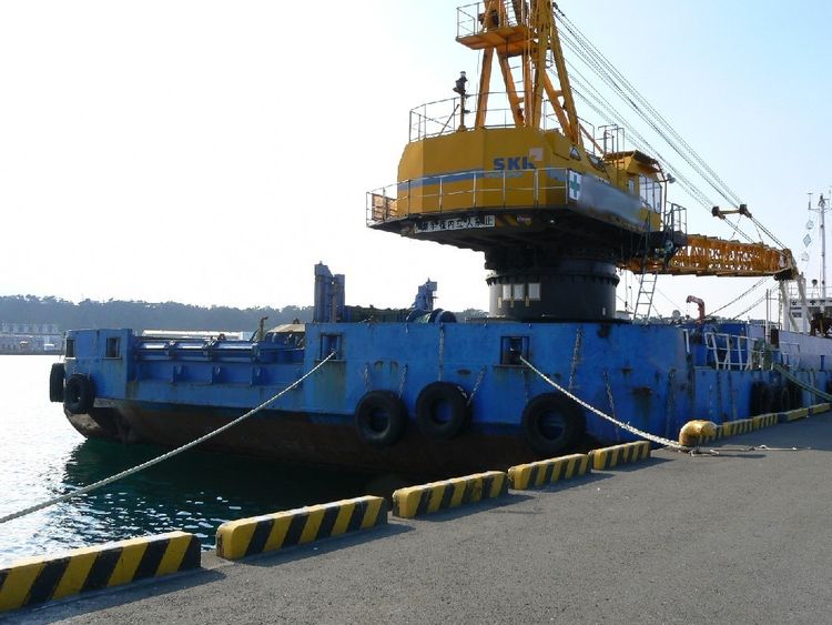 1800ton ramp way barge