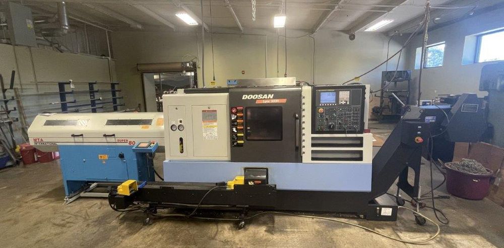 Doosan Fanuc I Series Cnc Control 3500 Rpm Lynx 300m Cnc Turning Center With Milling And Bar 