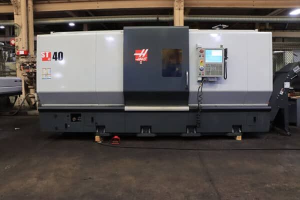Haas Haas CNC Control 2400 rpm ST-40 CHUCKER  2 Axis