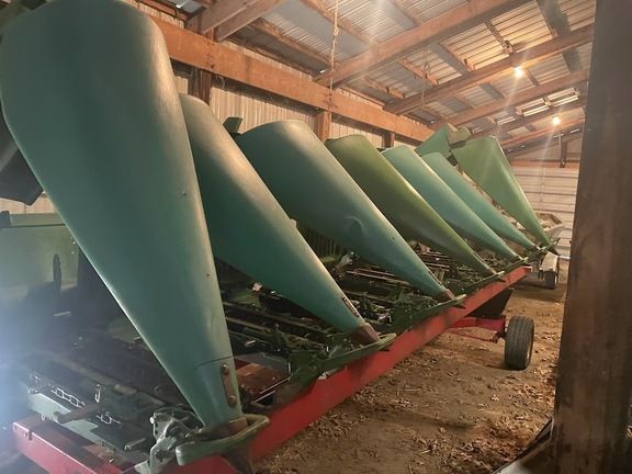 John Deere 693 Corn and Row Crop headers