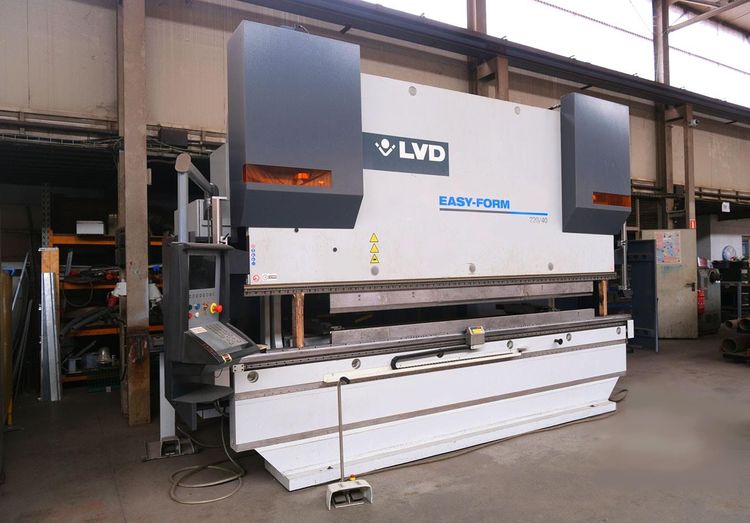 LVD PPEB-EFL Turbo  220 ton x 4100 mm CNC