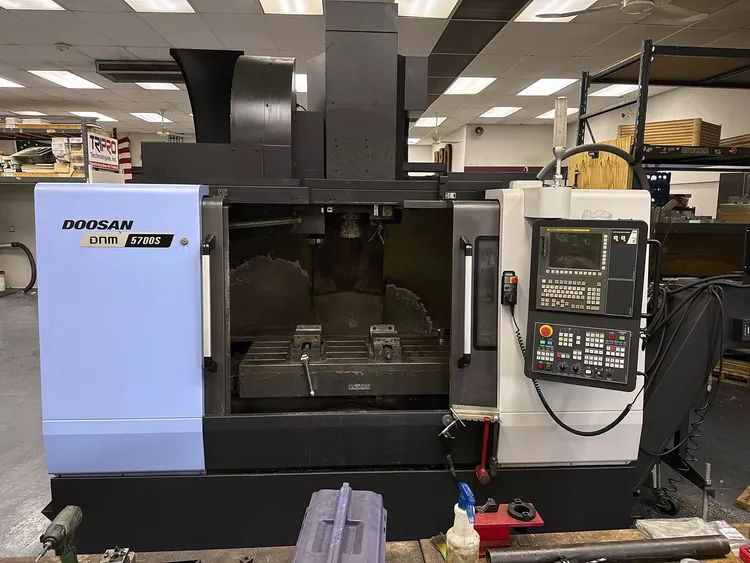 Doosan DNM 5700S 3 Axis