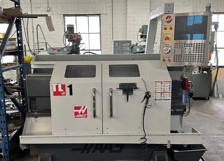 Haas HAAS CNC Control 2,000 RPM TL-1 2 Axis