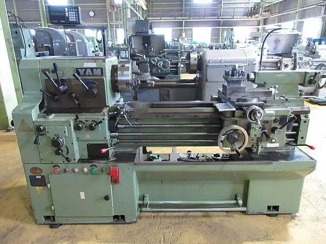 Yang ENGINE LATHE 1800 rpm. 850G