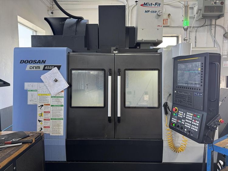 Doosan DNM 4500 3 Axis