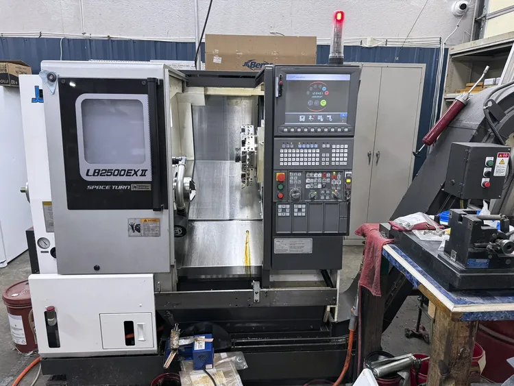 Okuma OSP-P300LA 5,000 RPM SPACETURN LB 2500EX II 2 Axis