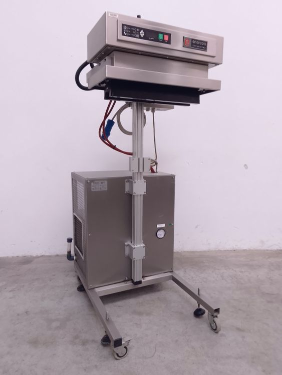 Enercon WRU 3/3 INDUCTION SEALING MACHINE