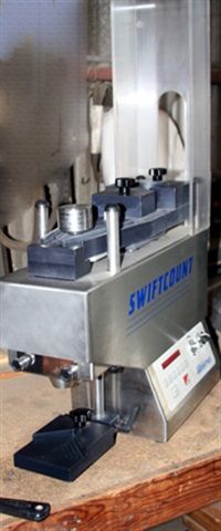 Swift S/COUNT Semi-auto capsule and tablet filler