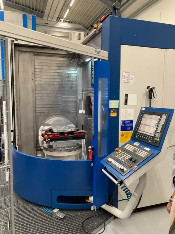 Grob G550 with TM167 Magazine 5 Axis