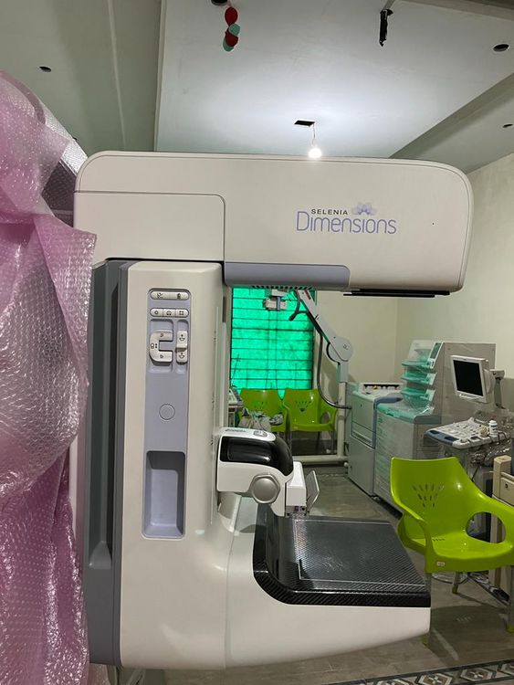 Hologic Selenia Dimensions 3D Mammography