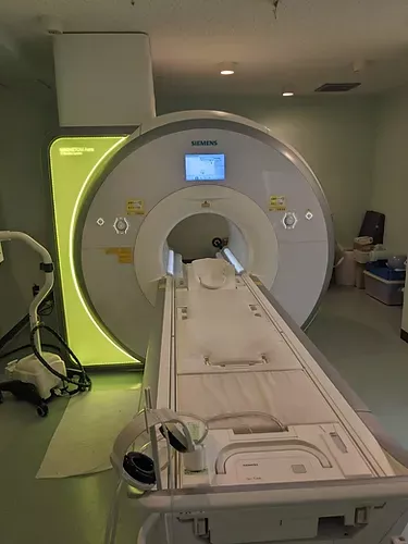 Siemens Aera 1.5T MRI