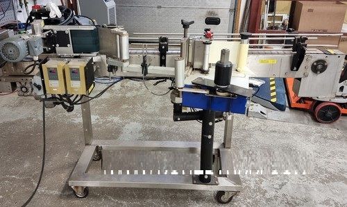 Collamat NIC 0023, Labelling machine for bottles