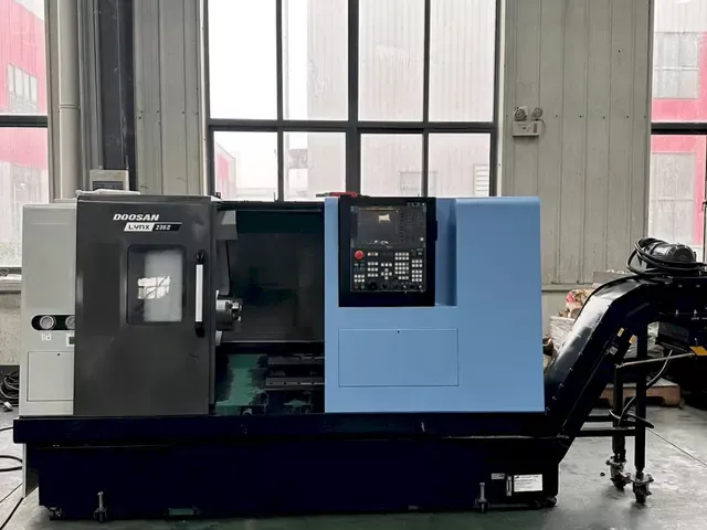 Doosan FANUC 4000 rpm 1/MIN Lynx 235II 2 Axis