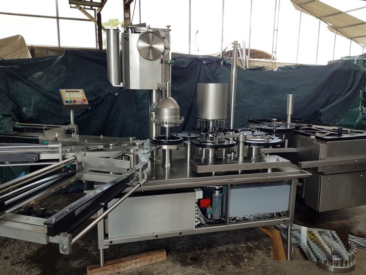Calumatic Monoblock, Filling and capping machine for bottles