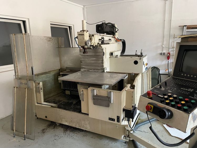 UW 3 - CNC Tool milling & drilling machine Variable