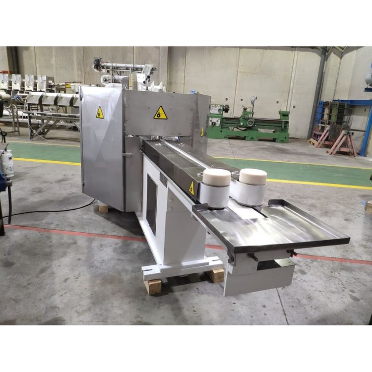 HERFRAGA SM-200, PACKING MACHINE FOR TUNAFISH