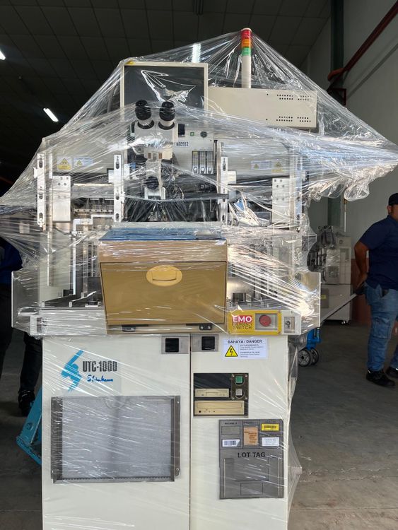 Shinkawa UTC-1000 Automatic Wedge Bonders