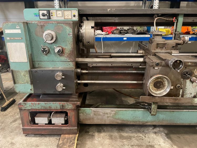 TOS ENGINE LATHE Variable SUI 50/2000 RP