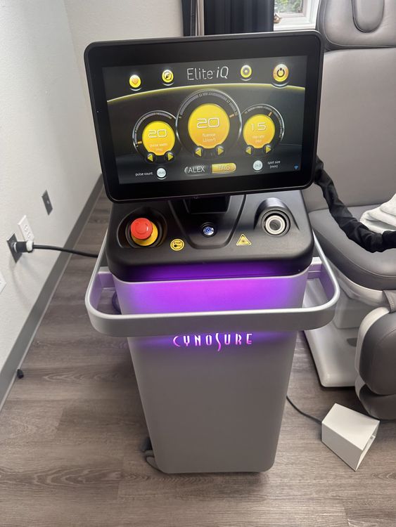 Cynosure Elite IQ Laser