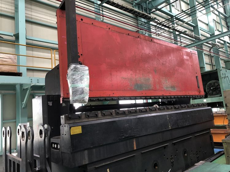Amada FBD3006 300 t
