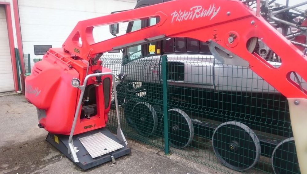 Pistenbully winch for snow groomer PB400