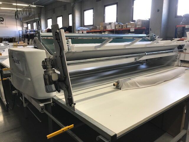 AUTEX LINEA PRO fabric spreading table