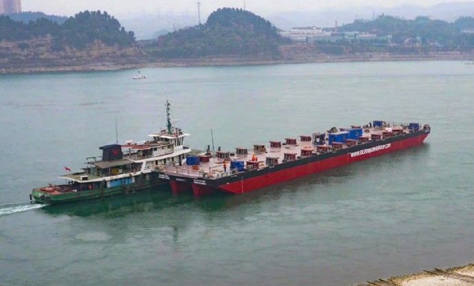 Damen Shipyards SILVER 3010