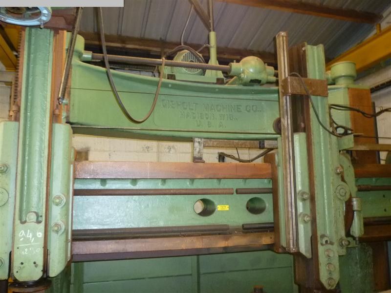 Gisholt Vertical Turning Lathe